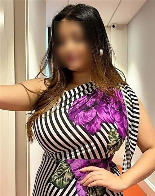 Aisha Verma - College Girl Escort Marathahalli