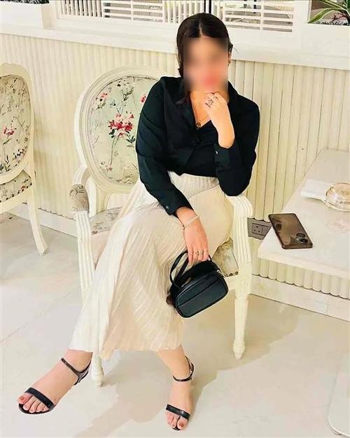 Mature Bhabhi & Housewives in Bangalore